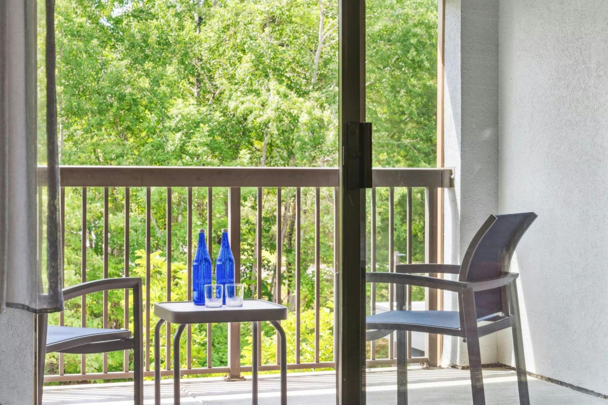 Hotel Courtyard Burlington Williston Exterior foto